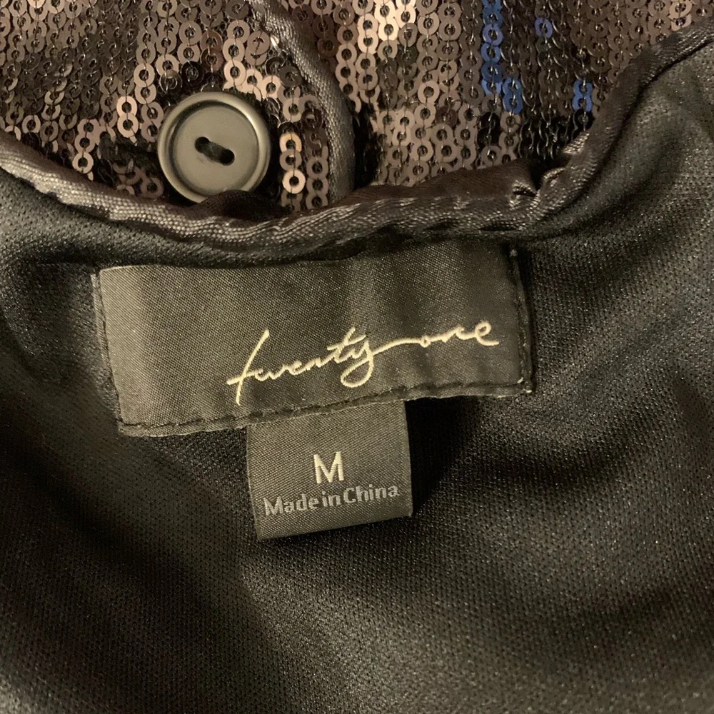 Black Twenty One sequin halter vest with pockets,Sm - Picture 7 of 16